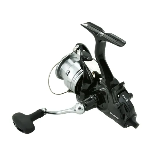 Kołowrotek feeder z wolnym biegiem Daiwa 24 Emcast BR LT 3000 4 łożyska-112899