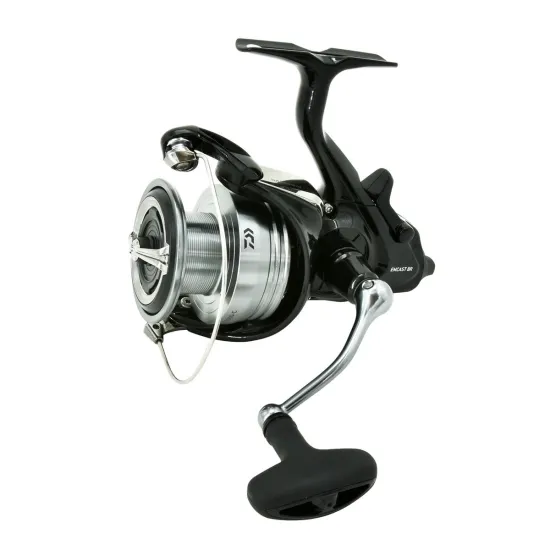 Kołowrotek feeder z wolnym biegiem Daiwa 24 Emcast BR LT 5000-C 4 łożyska