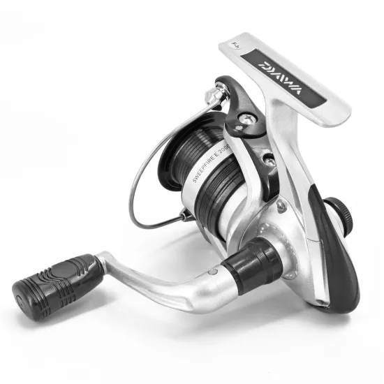 Kołowrotek spinningowy Daiwa Sweepfire EC 2000 1 łożysko-80511