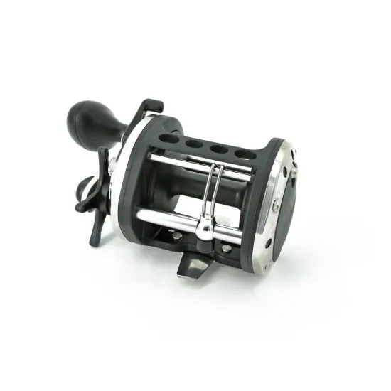 Multiplikator na prawą rękę Okuma Classic Pro CLX-452La 2 łożyska